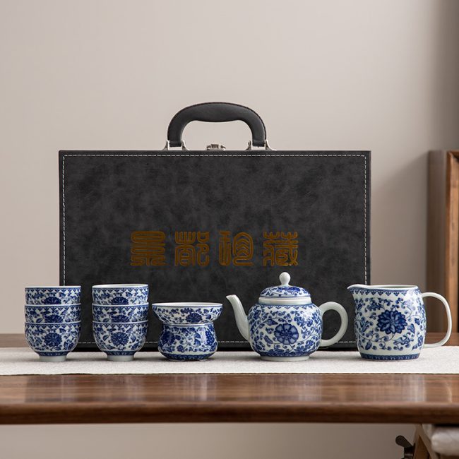 Jingdezhen blue and white high temperature underglaze ceramic kung fu tea set cover bowl teapot home office tea gifts