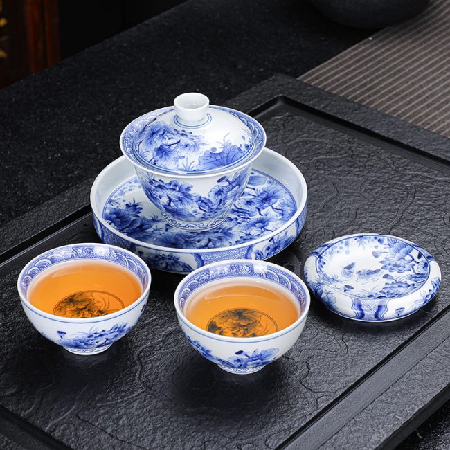 Jingdezhen ceramics master cup tasting tea cup pot bearing celadon porcelain three talents cover bowl tea set company business gifts
