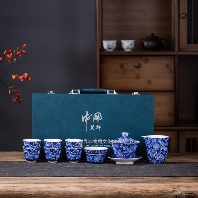 Jingdezhen enameled tea set hand-painted gold tea cups cover bowl kung fu tea set gift box manufacturers wholesale