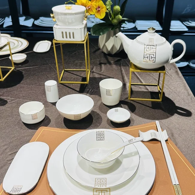 High-end club box tableware eight-piece hotel tableware set new Chinese style flower face restaurant box ceramics